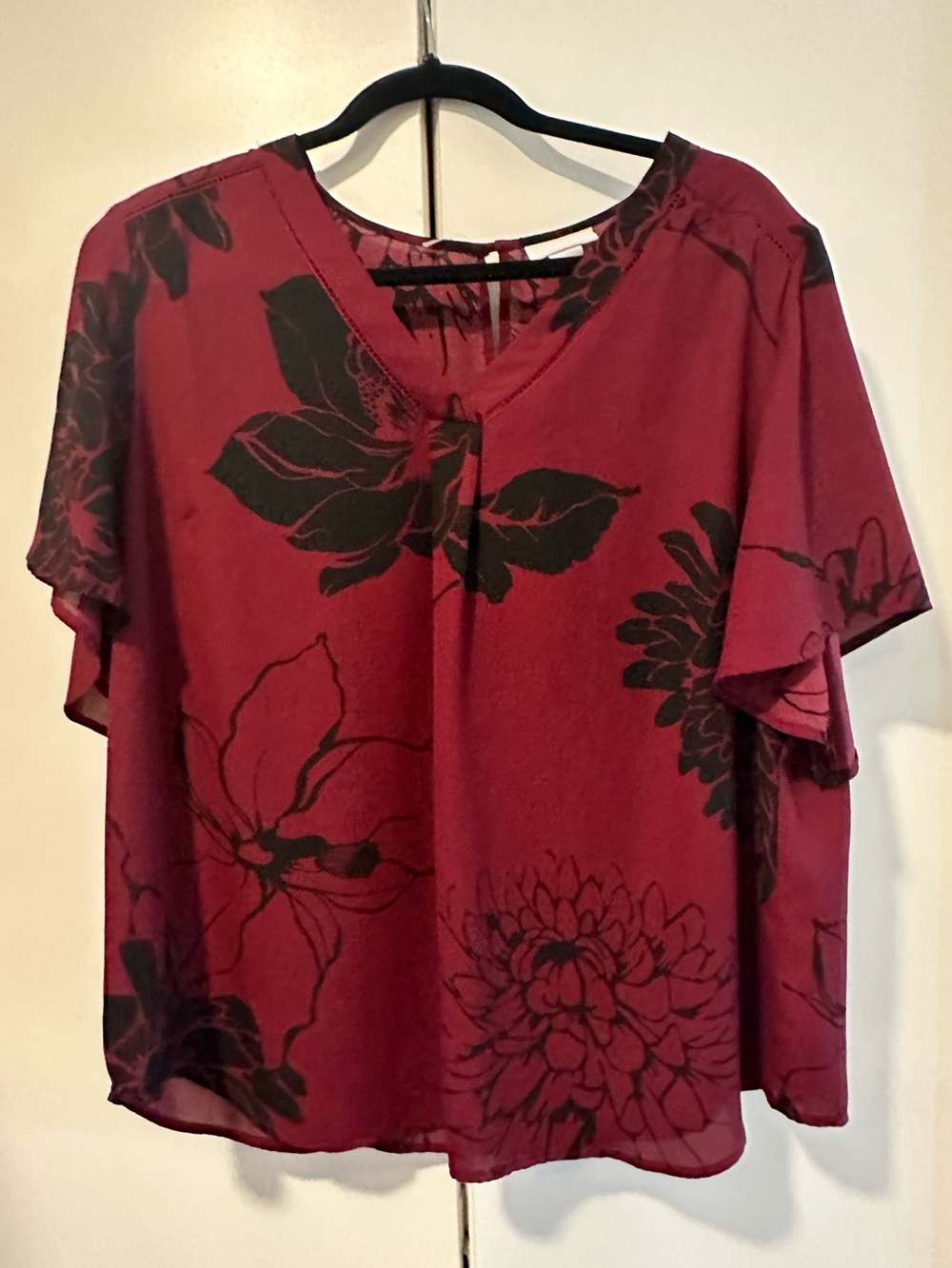 Liz Claiborne XL Women's Burgundy Floral Short-Sleeve Top
